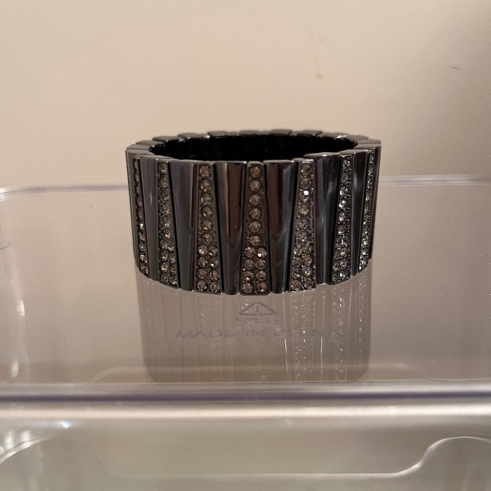 Like New! Ann Taylor Pave Stretch Bracelet